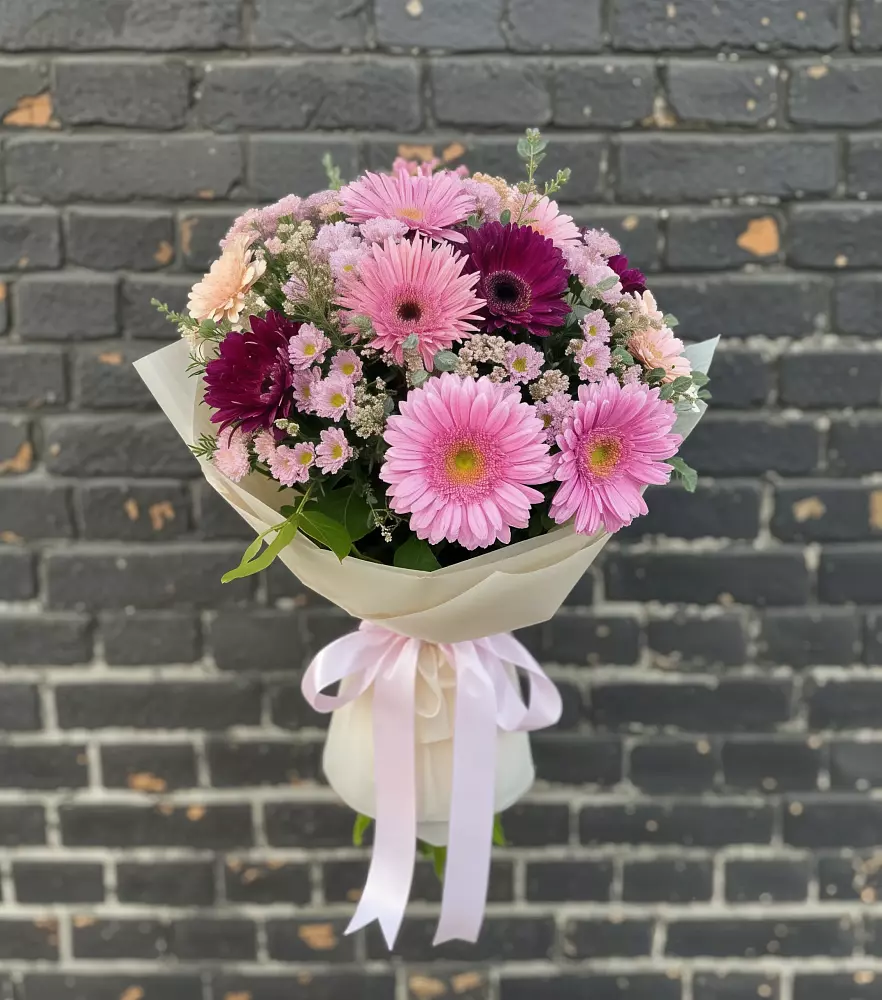 Букет цветов из: Герберы и Хризантемы в Сенном