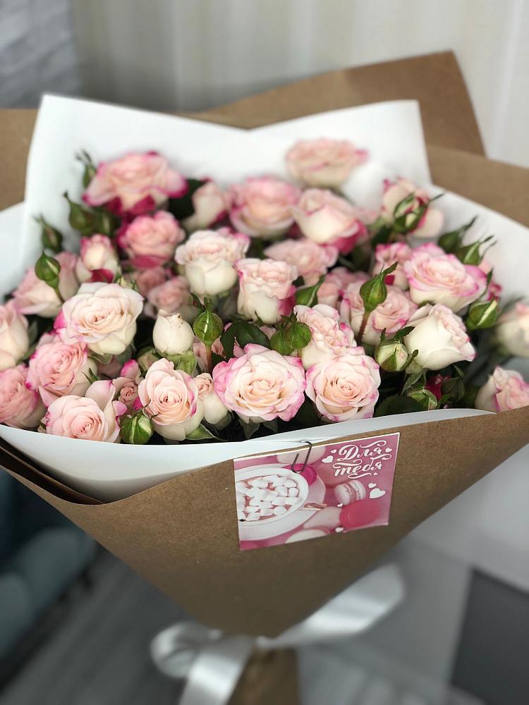 Букет цветов из: Розы в Сенном