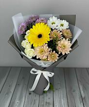 Букет цветов из:  Розы, Герберы и Хризантемы в Сенном