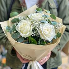 Букет Нежные грёзы в Сенном Букет цветов из: Розы в Сенном