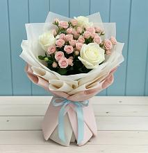 Букет цветов из:  Розы в Сенном