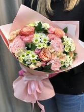Букет нежные объятья в Сенном Букет цветов из: Гвоздики, Розы и Хризантемы в Сенном