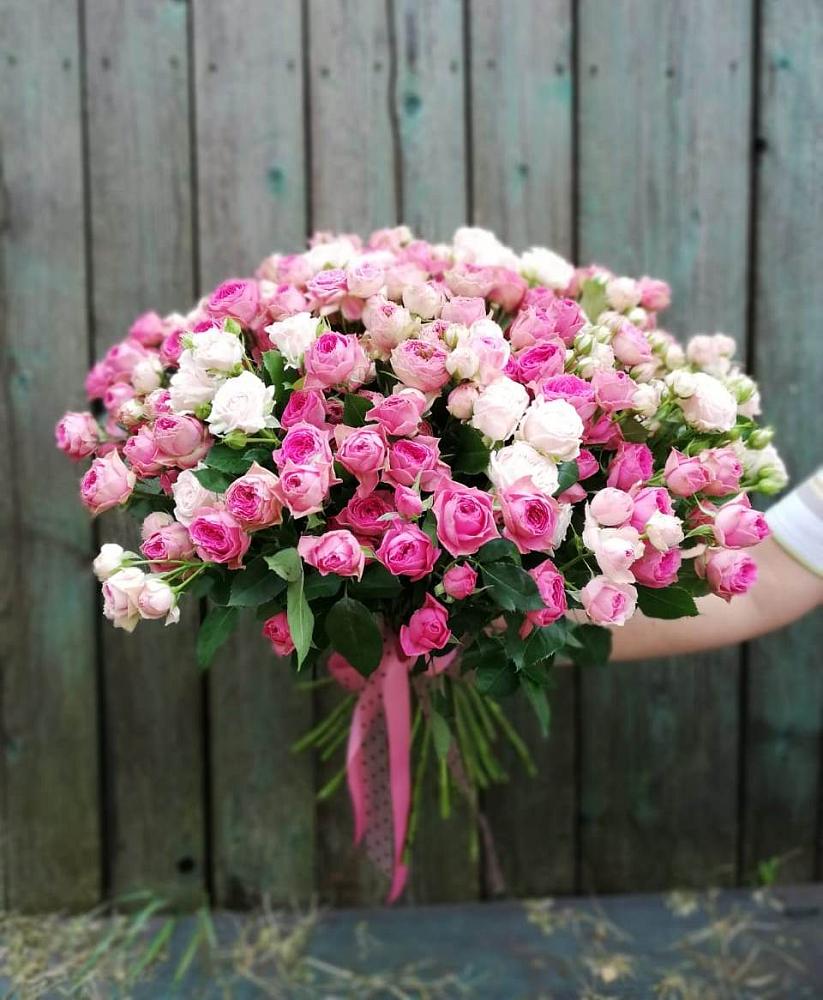 Букет Розовые кустовые розы Натали и Лав Лидия в Сенном