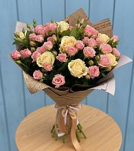 Букет цветов из:  Розы в Сенном