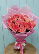 Букет 15 Розовых роз Равель в Сенном