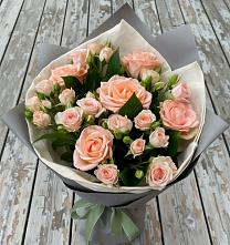 Букет цветов из:  Розы в Сенном