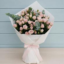 Букет цветов из:  Розы в Сенном