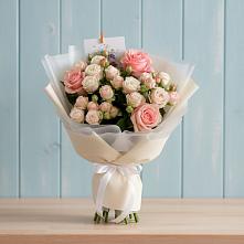 Букет цветов из:  Розы в Сенном