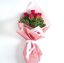 Букет цветов из:  Розы #REPLACE_PRED# Сенном